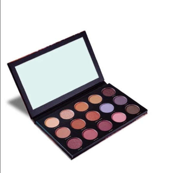 HIPDOT‎ Zion Eyeshadow Palette – New in Box – Bold Reds, Purples, Oranges – NIB - Picture 1 of 7